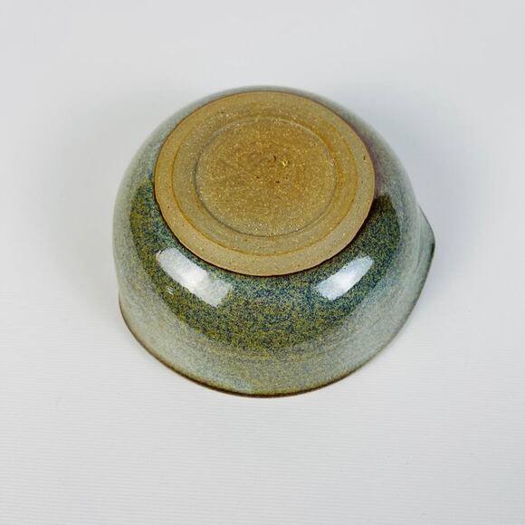 Heart Shaped Ceramic Art Pottery Bowl 5 3/4 x 5 3/4 x 2 1/8” - Picture 5 of 7